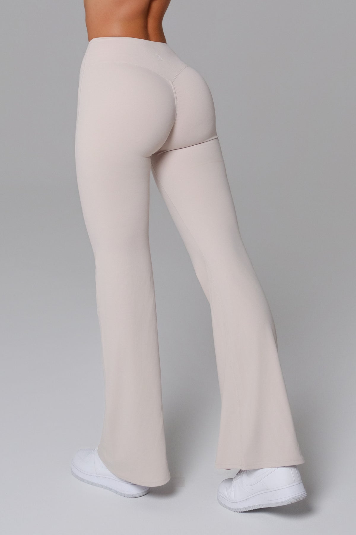 Samantha Invisible Scrunch Flare Leggings - Soft Cream (FINAL SALE)