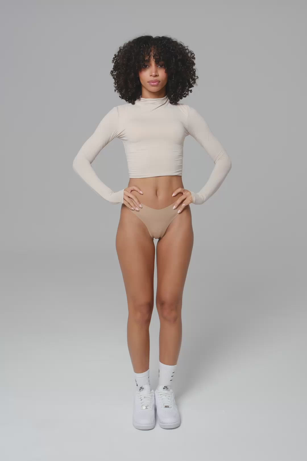 Seamless Thong - Sand (FINAL SALE)